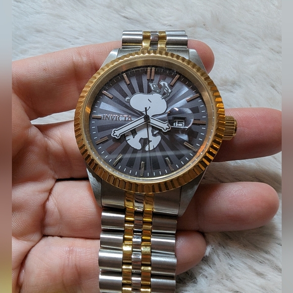 Snoopy Invicta Watch - Picture 1 of 4